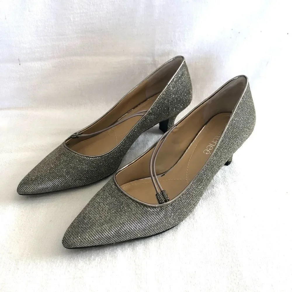 J.Renee Idenah womens pointed toe pump size 9M